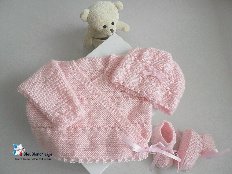 Ensemble Bébé Les Chatounets 3 Pièces - Brassière + Bonnet + Chaussons Tricotés Couleur Sauge, Taille 1 Mois